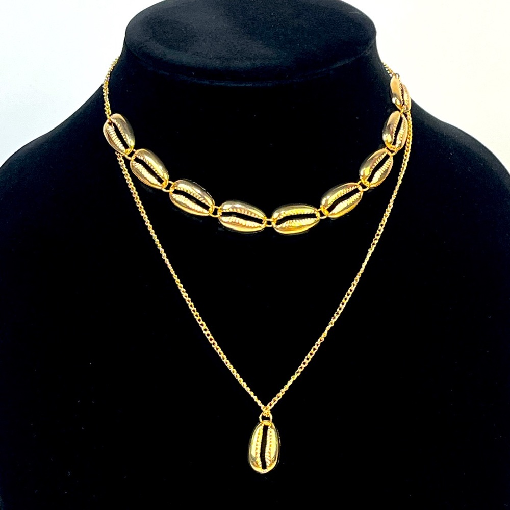 🆕 Cowrie Shell Summer Beach Necklace Seashell